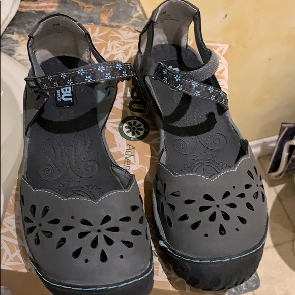 JBU Shoes - JBU water sandals